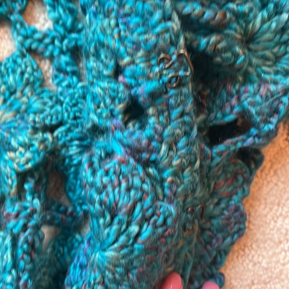 GORGEOUS FIONA WOOF CROCHET SWEATER WITH TURQUOISE TONES SZ L - Picture 8 of 11
